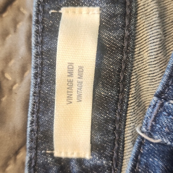 Universal threads vintage midi jean shorts size 10 or 30 - Picture 4 of 5